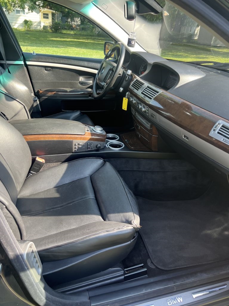 BMW 7-Series 750Li 2006