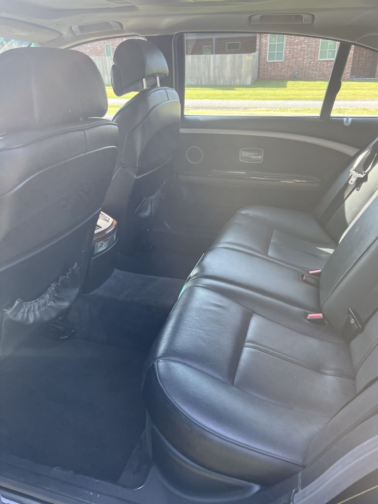 BMW 7-Series 750Li 2006