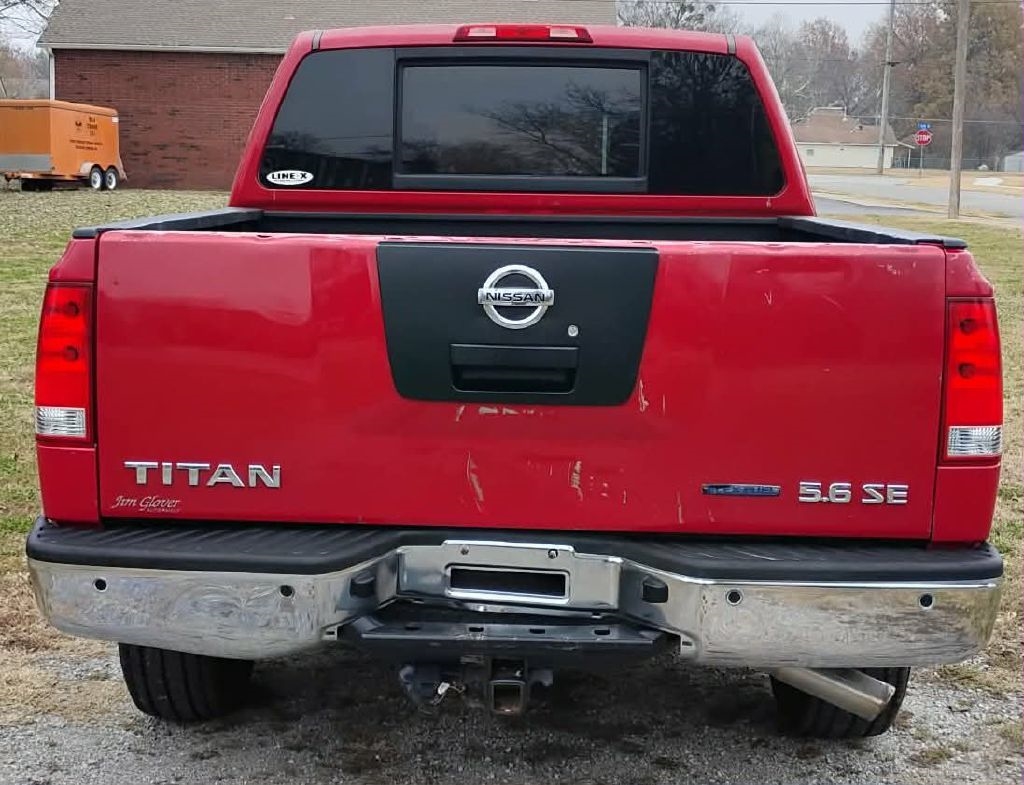 Nissan Titan XE Crew Cab 2WD SWB 2010