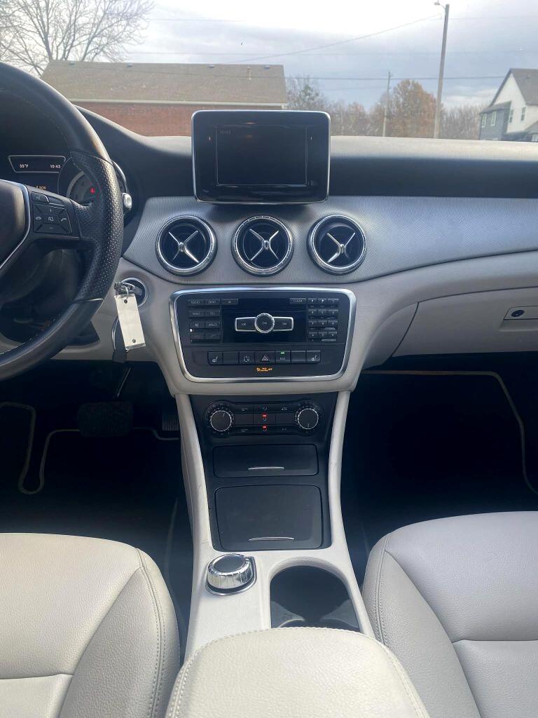 Mercedes-Benz CLA-Class CLA250 2014