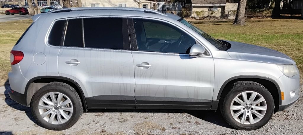 Volkswagen Tiguan SE 2009