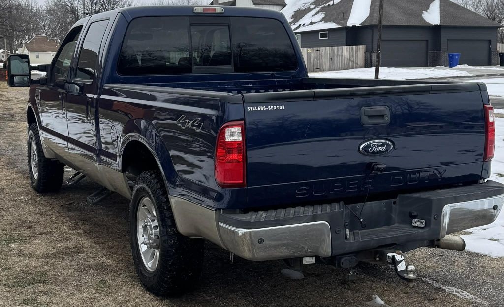 Ford F-250 SD Lariat Crew Cab 4WD 2010