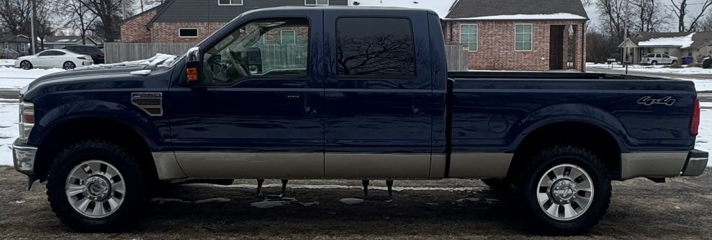 Ford F-250 SD Lariat Crew Cab 4WD 2010