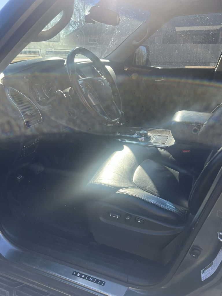 Infiniti QX80 4WD 2015