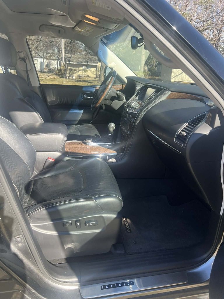 Infiniti QX80 4WD 2015