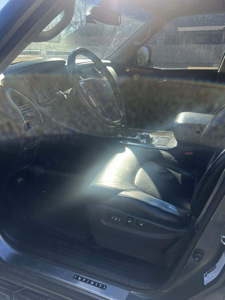 Infiniti QX80 4WD 2015