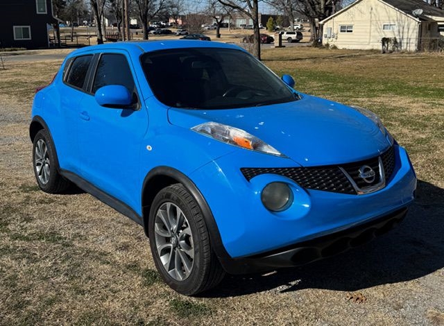 2011 Nissan Juke S FWD