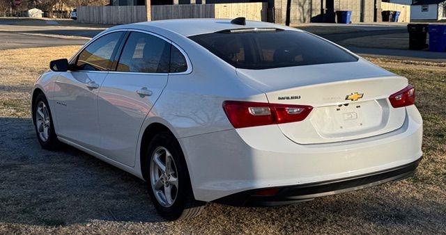 Chevrolet Malibu LS 2018