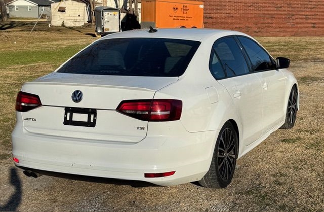 Volkswagen Jetta SE 6A 2016