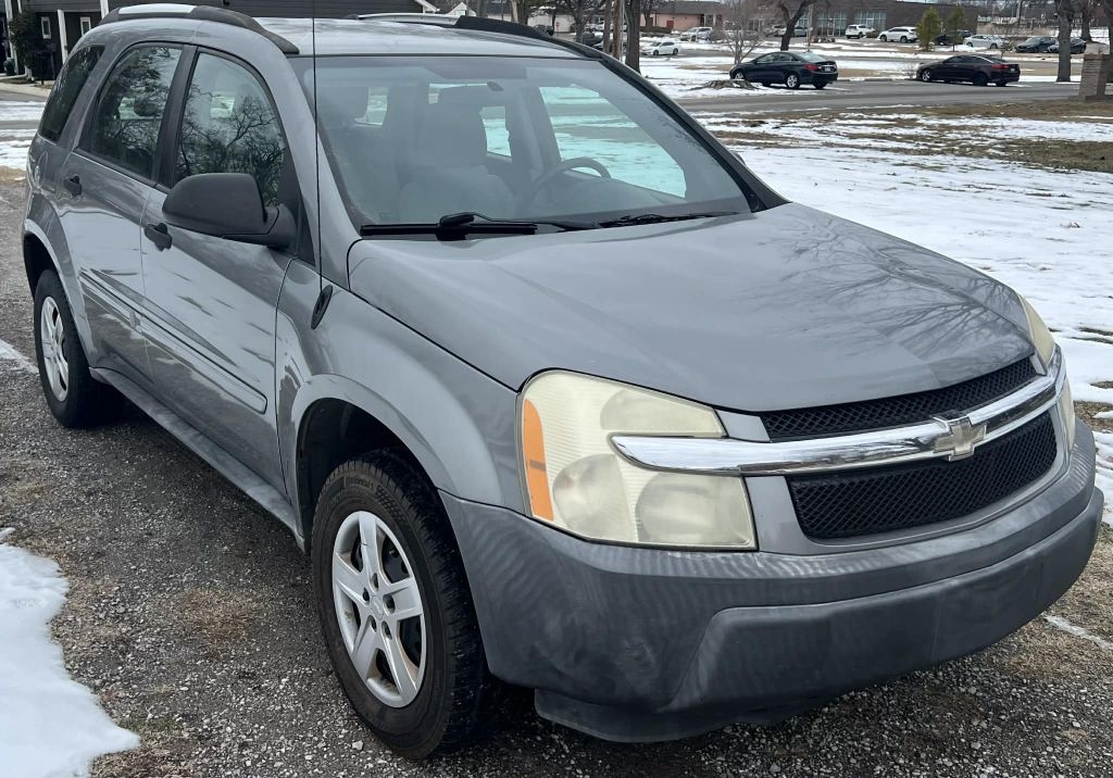 2005 Chevrolet Equinox LS 2WD