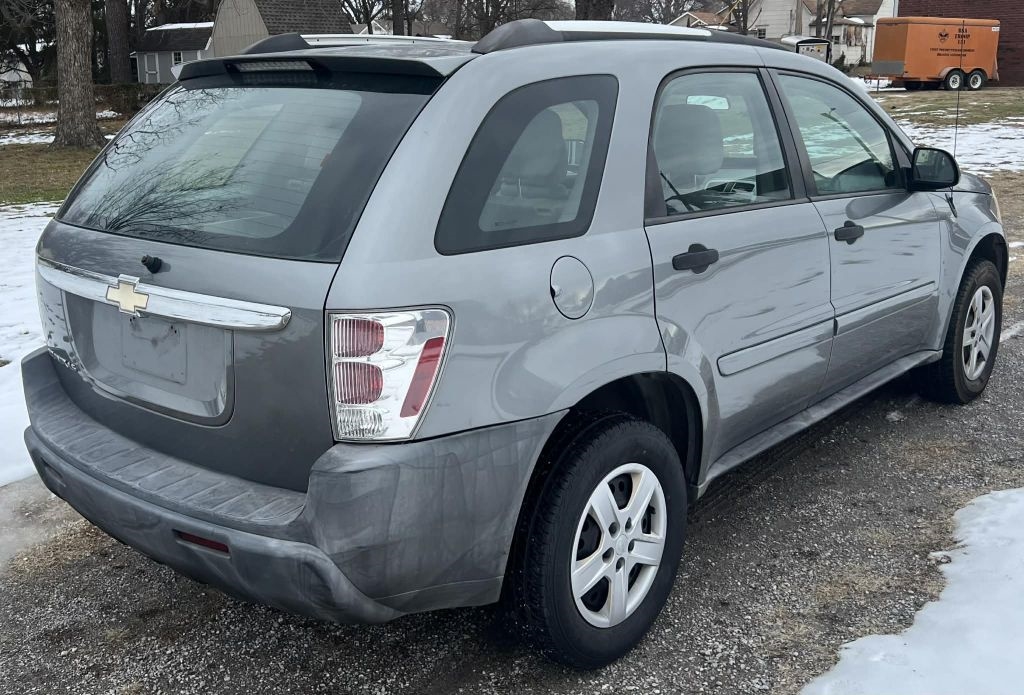 Chevrolet Equinox LS 2WD 2005