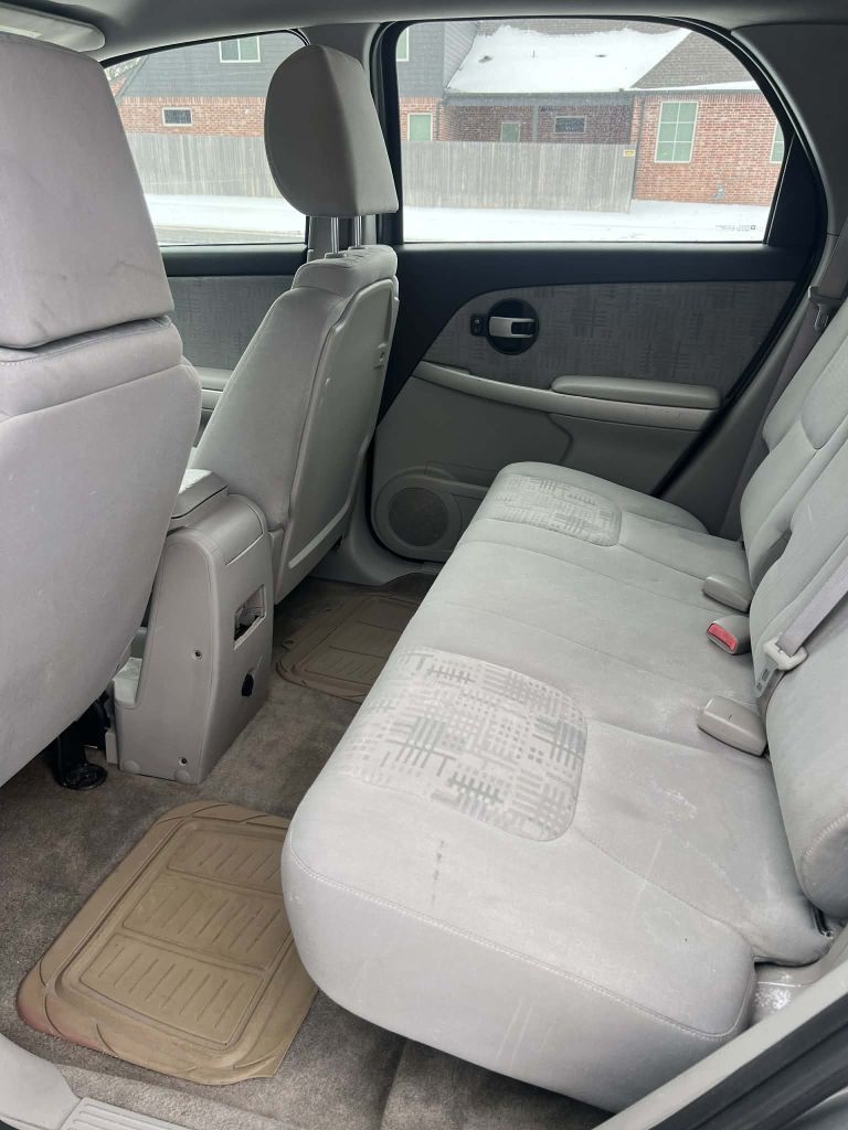 Chevrolet Equinox LS 2WD 2005