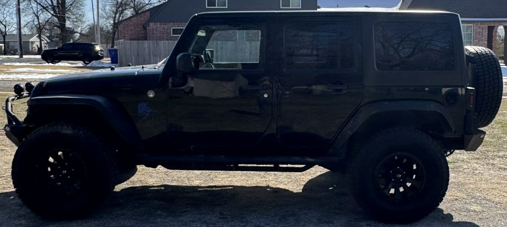 Jeep Wrangler Unlimited Sahara 4WD 2012