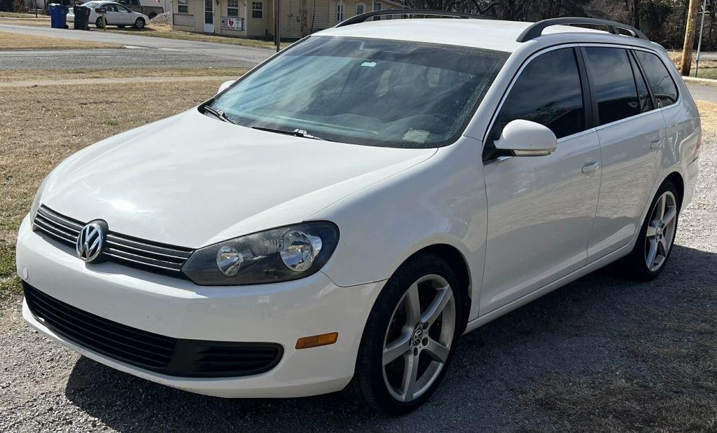Volkswagen Jetta SportWagen 2.0L TDI 2011