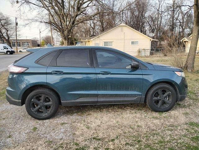 Ford Edge SE FWD 2016