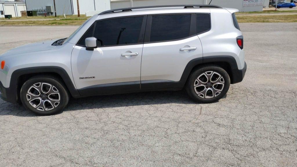 Jeep Renegade Latitude FWD 2015