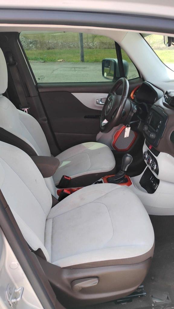 Jeep Renegade Latitude FWD 2015