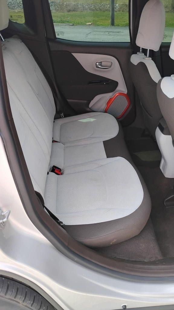 Jeep Renegade Latitude FWD 2015