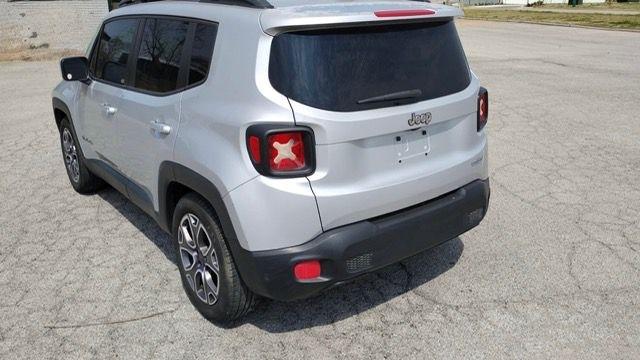 Jeep Renegade Latitude FWD 2015