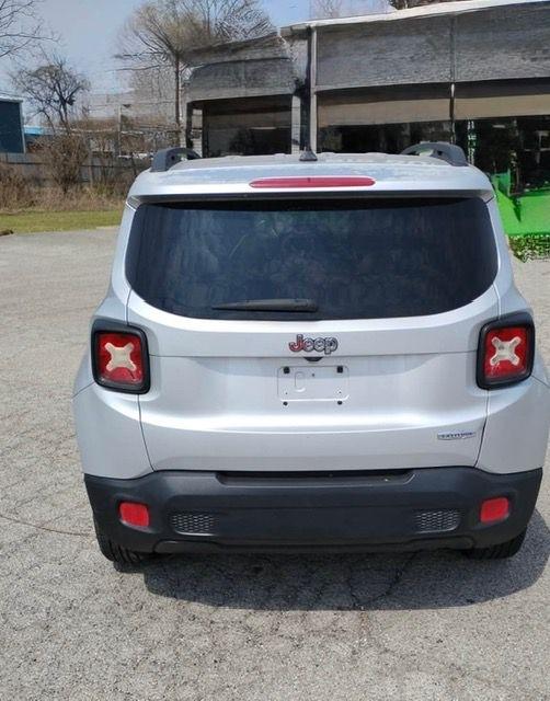 Jeep Renegade Latitude FWD 2015