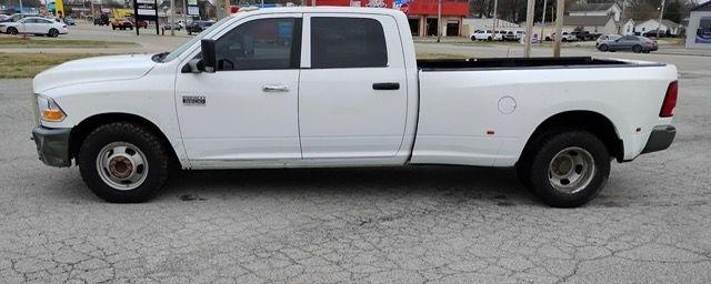 RAM 1500 SLT Crew Cab SWB 4WD 2016
