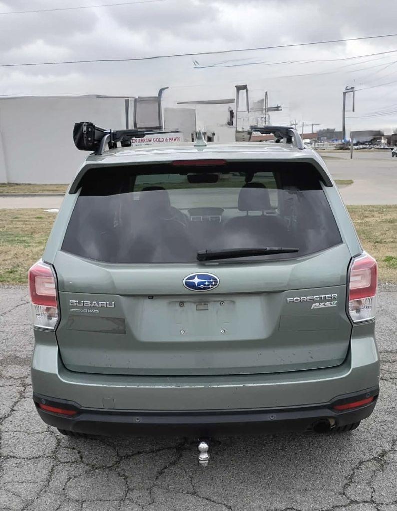 Subaru Forester 2.5i Touring 2017