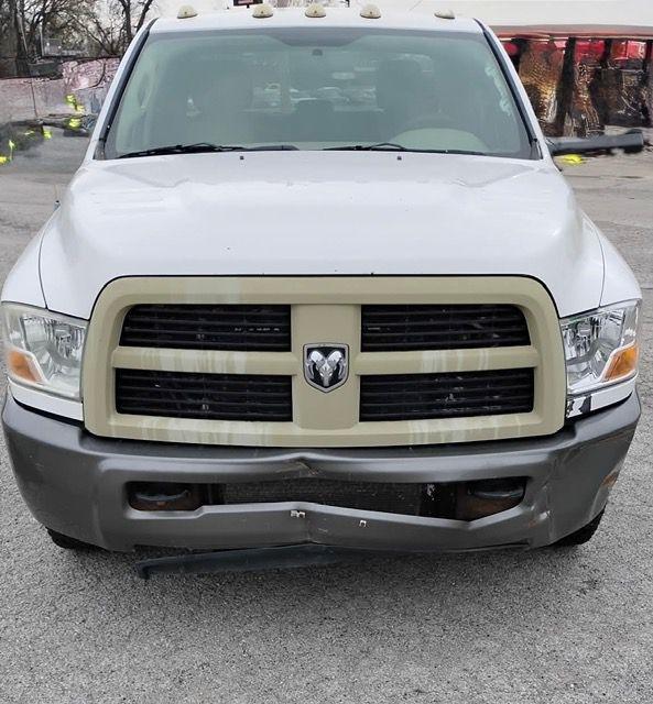 Dodge 3500 Laramie Crew Cab LWB 2WD DRW 2011