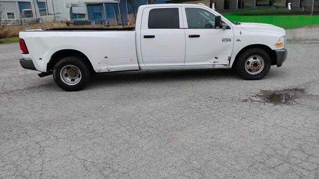 Dodge 3500 Laramie Crew Cab LWB 2WD DRW 2011