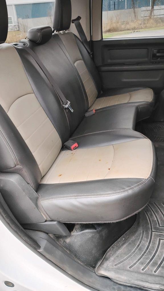 Dodge 3500 Laramie Crew Cab LWB 2WD DRW 2011