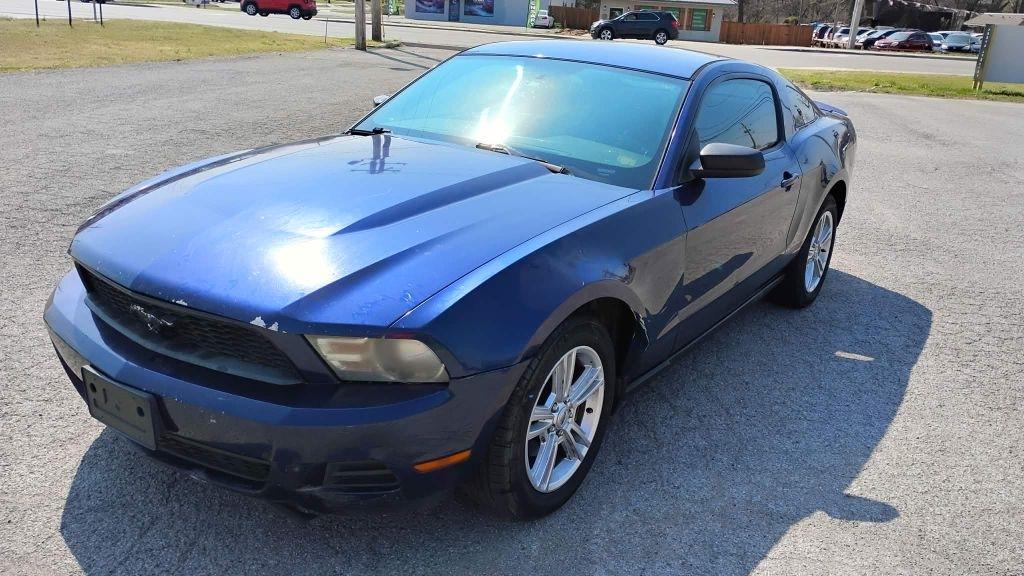 Ford Mustang V6 Coupe 2010