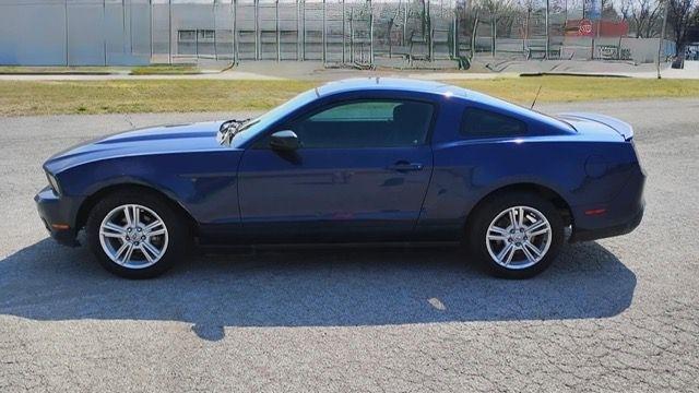Ford Mustang V6 Coupe 2010