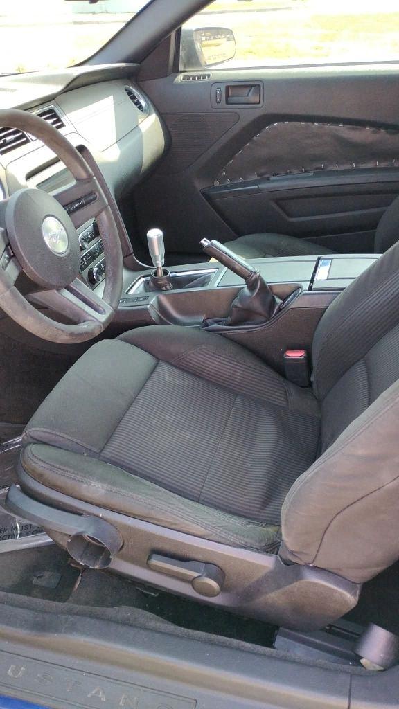 Ford Mustang V6 Coupe 2010