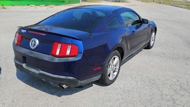 Ford Mustang V6 Coupe 2010