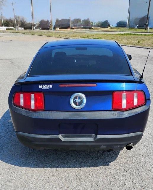 Ford Mustang V6 Coupe 2010