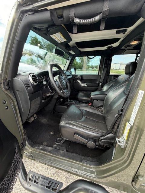 Jeep Wrangler Unlimited Sahara 4WD 2015