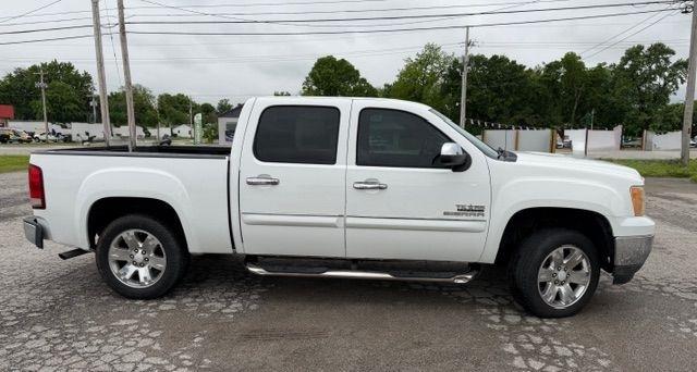 GMC Sierra 1500 SLE Crew Cab 2WD 2013