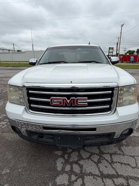 GMC Sierra 1500 SLE Crew Cab 2WD 2013