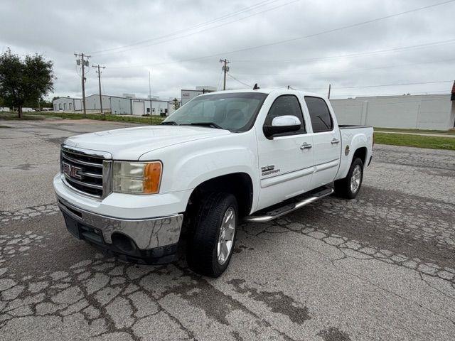 GMC Sierra 1500 SLE Crew Cab 2WD 2013