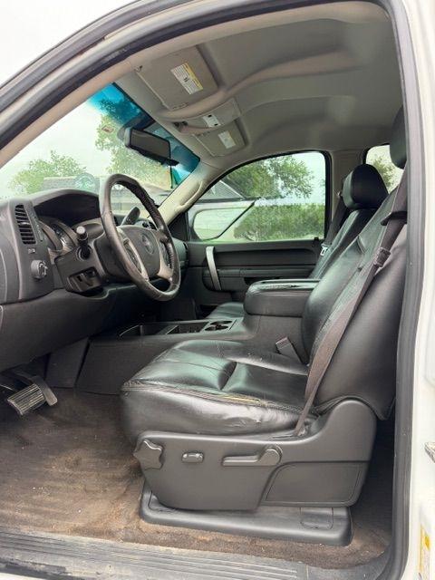 GMC Sierra 1500 SLE Crew Cab 2WD 2013