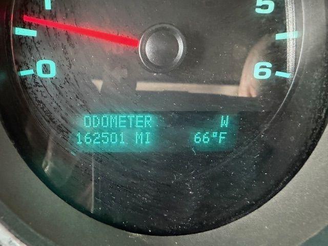 GMC Sierra 1500 SLE Crew Cab 2WD 2013