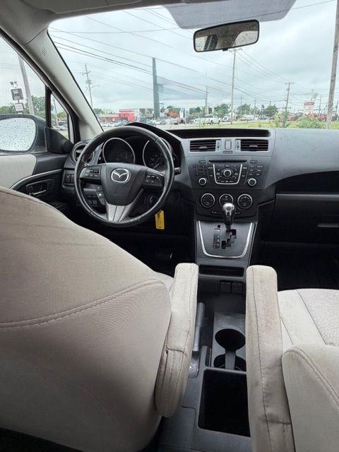 Mazda MAZDA5 Touring 2012