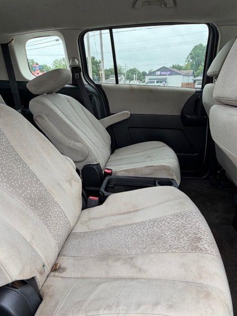 Mazda MAZDA5 Touring 2012