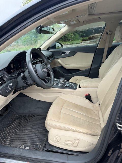 Audi A4 2.0T Prestige quattro Sedan 2017