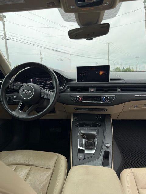 Audi A4 2.0T Prestige quattro Sedan 2017