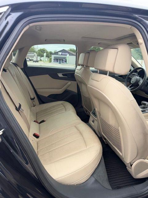 Audi A4 2.0T Prestige quattro Sedan 2017