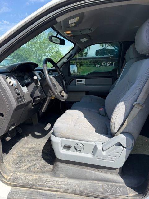 Ford F-150 XL SuperCrew 5.5-ft. Bed 2WD 2011