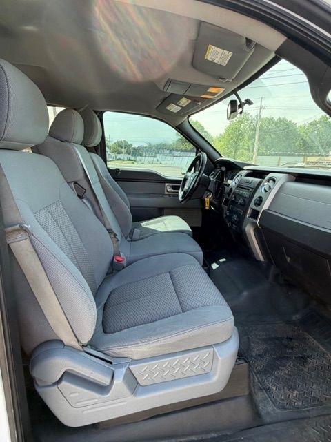 Ford F-150 XL SuperCrew 5.5-ft. Bed 2WD 2011