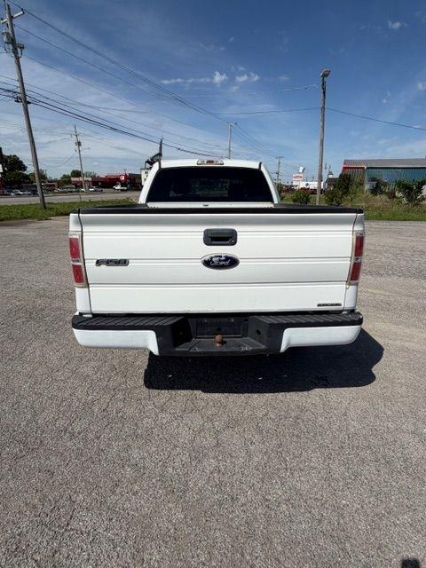 Ford F-150 XL SuperCrew 5.5-ft. Bed 2WD 2011