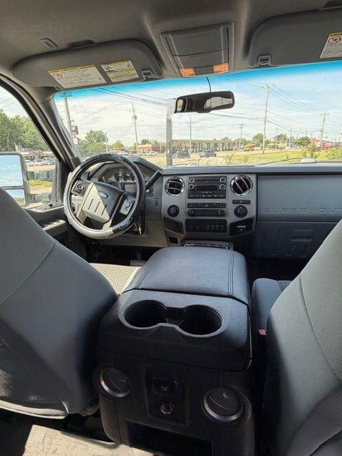 Ford F-350 SD King Ranch Crew Cab 4WD 2013