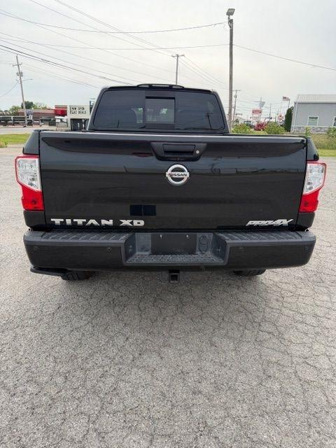Nissan Titan XD PRO-4X Crew Cab 4WD Diesel 2019